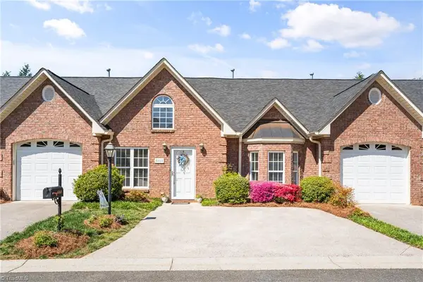 6165 Stadium Ridge Court, Clemmons, NC 27012