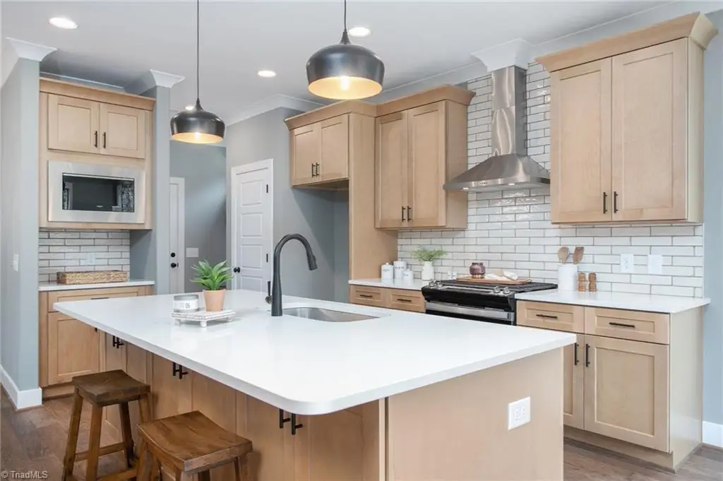 2200 Delaine Point, High Point, NC 27265 - #1