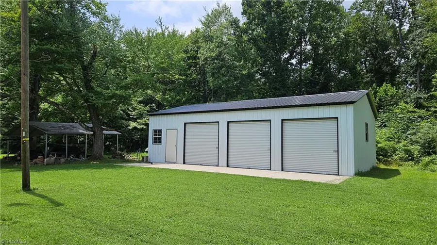 140 Allen Road, Reidsville, NC 27320 - #2