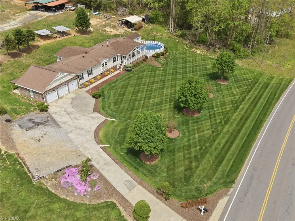 7352 Nc Highway 18, Boomer, NC 28606 - #1