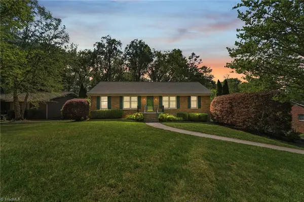 1714 Valley Brook Road, Clemmons, NC 27012