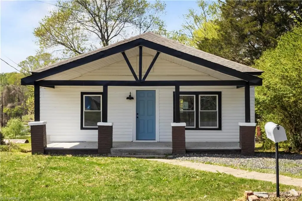 629 Lee Street, Eden, NC 27288 - #1