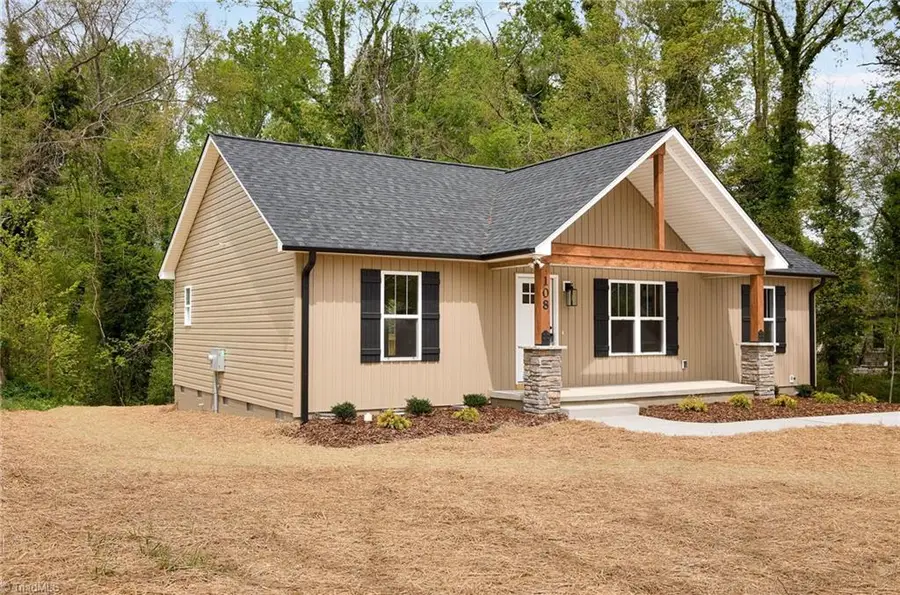 108 Unity Street, Thomasville, NC 27360 - #2