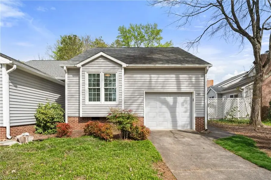 127 Pebble Ridge Lane, Winston Salem, NC 27104 - #2