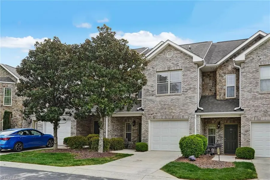 33 Four Farms Circle, Greensboro, NC 27410 - #2