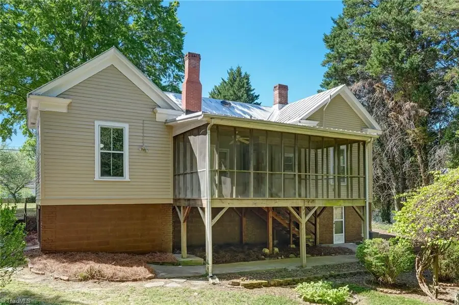 606 Lindsey Street, Reidsville, NC 27320 - #3