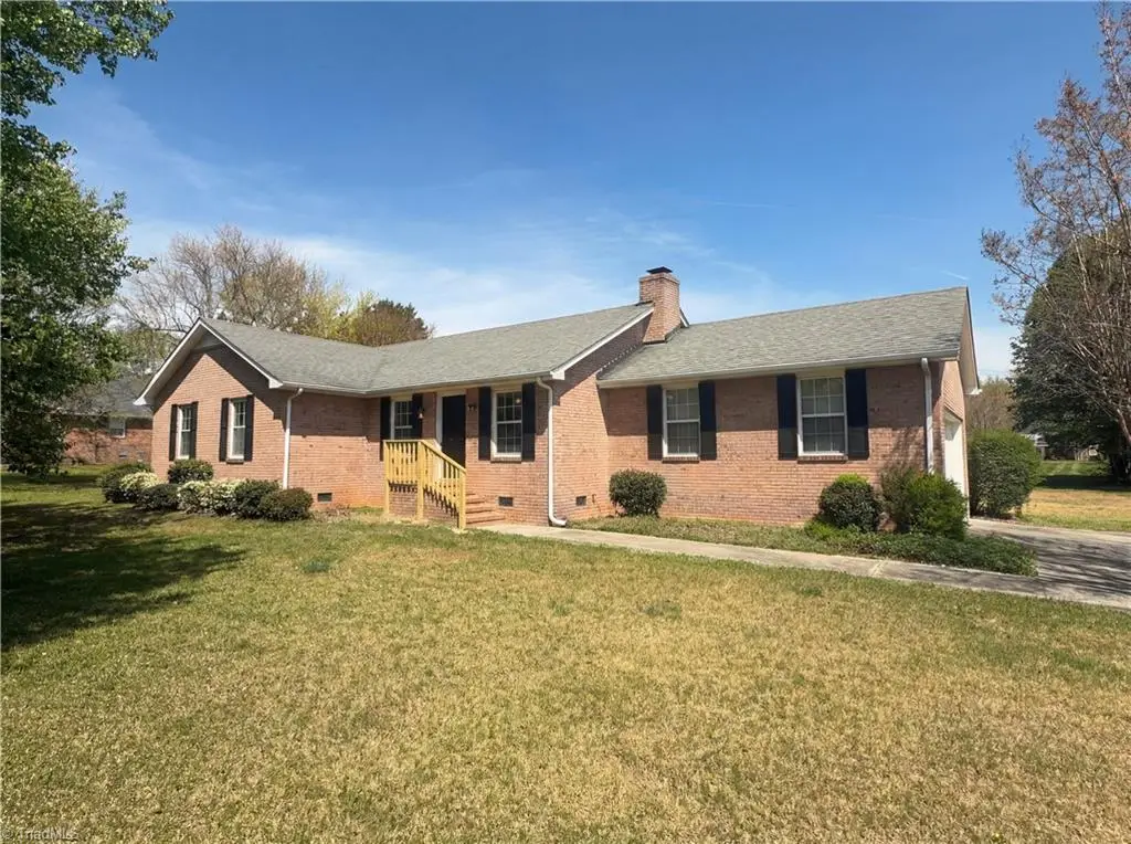 8301 Knight Village Circle, Stokesdale, NC 27357 - #1