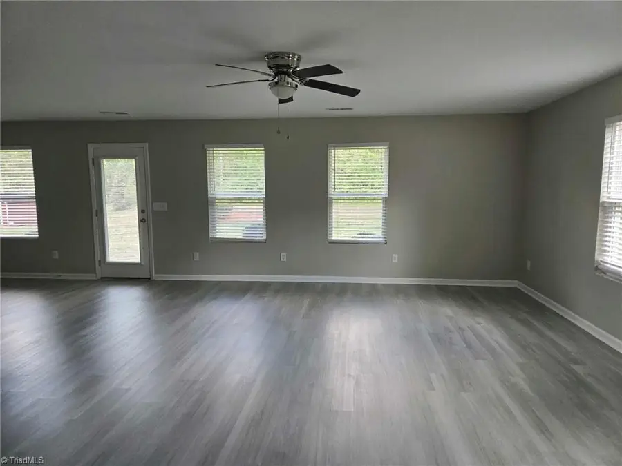 4586 Sun Valley Lane, Kernersville, NC 27284 - #3