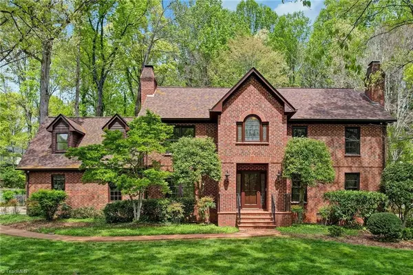 612 Willoughby Boulevard, Greensboro, NC 27408