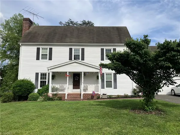 1694 Woodbury Lane, Mount Airy, NC 27030