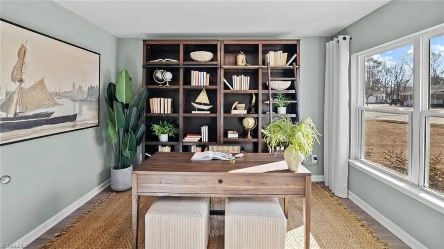 608 Jack Pine Street, Thomasville, NC 27360 - #3