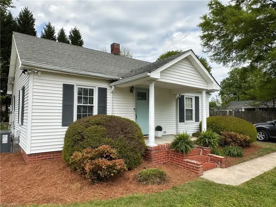 313 W Monroe Street, Mayodan, NC 27027 - #3