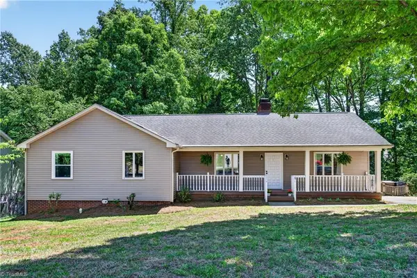 7 Holly Crest Court, Greensboro, NC 27410