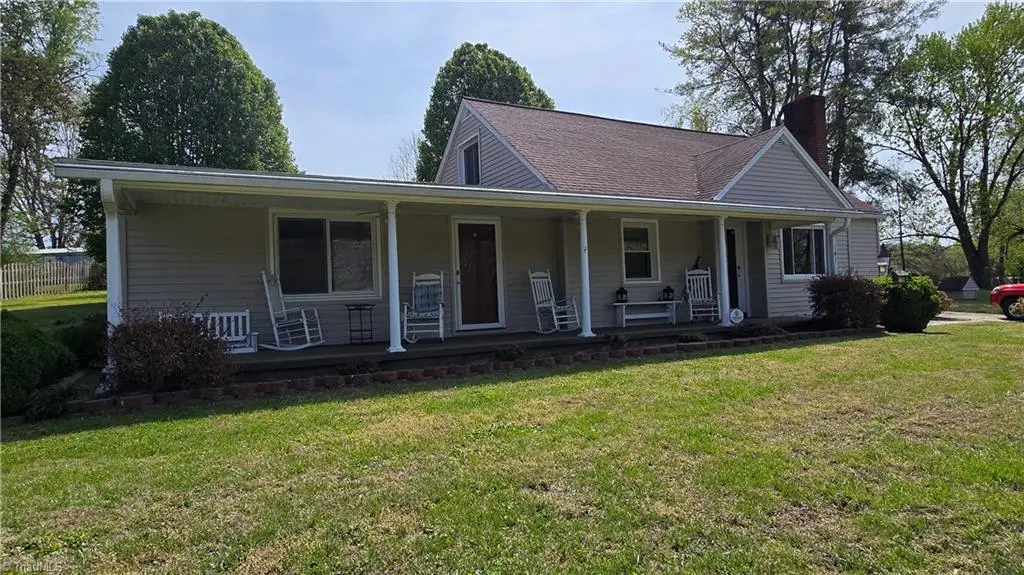 141 New Street, Mount Airy, NC 27030 - #1