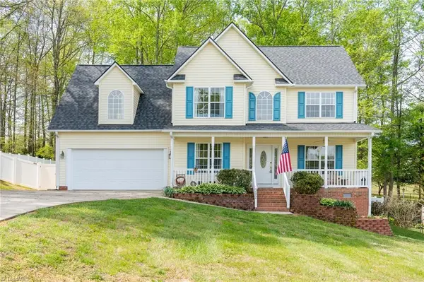 392 Arbor Trail, Thomasville, NC 27360