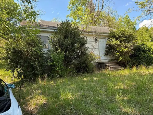 2816 Uwharrie Road, High Point, NC 27263