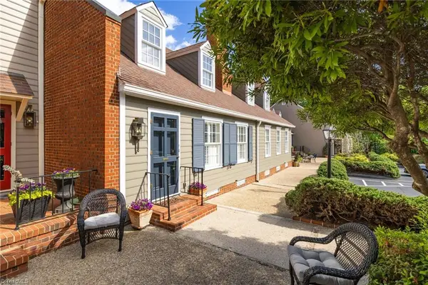 101 N Park Drive #E, Greensboro, NC 27401