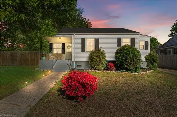 1521 Summit Avenue, Greensboro, NC 27405