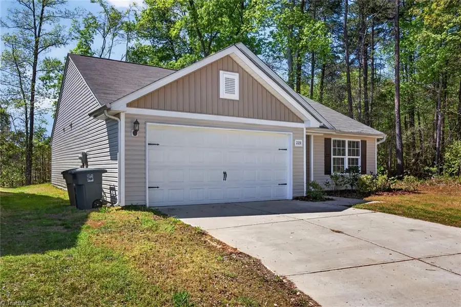 2231 Balmore Avenue, Greensboro, NC 27405 - #2