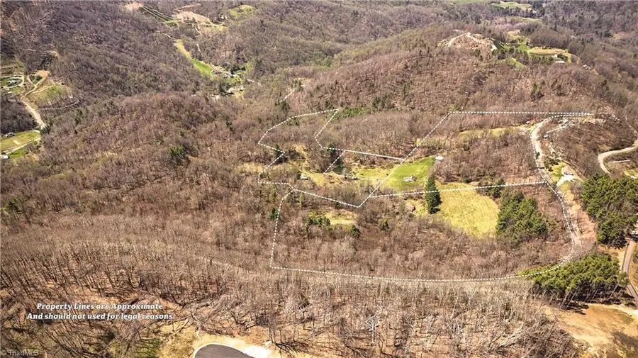 7277 Beech Mountain Road, Beech Mountain, NC 28622 - #2