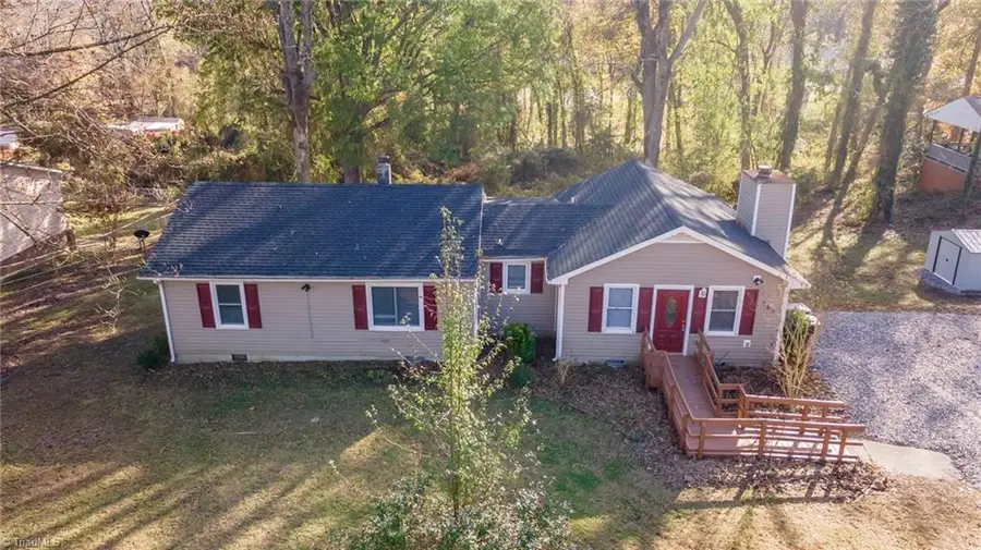 105 W Lakefield Drive, Greensboro, NC 27406 - #2