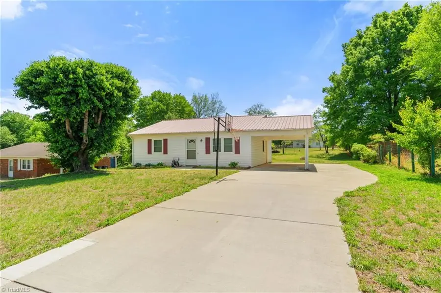 1084 Middlefork Drive, Walnut Cove, NC 27052 - #2