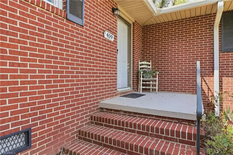 409 Walnut Place Ne, Lenoir, NC 28645 - #3