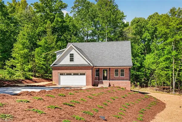 975 Chamberlin Drive, Asheboro, NC 27205