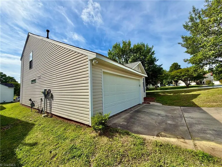 1938 Sunset Village Drive, Charlotte, NC 28216 - #2