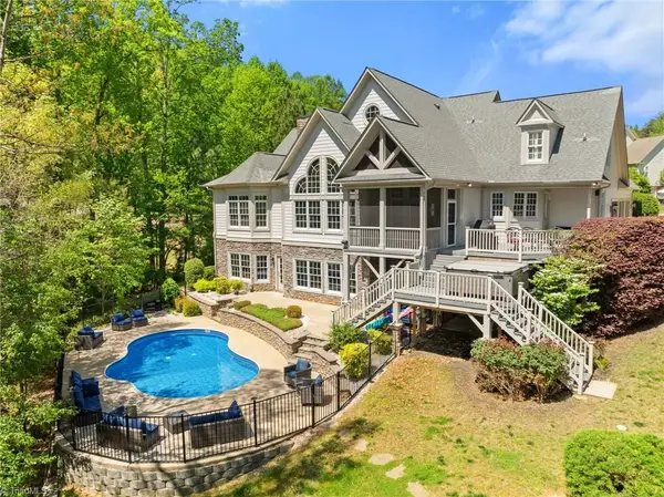 7601 Crossing Ridge Drive, Belews Creek, NC 27009