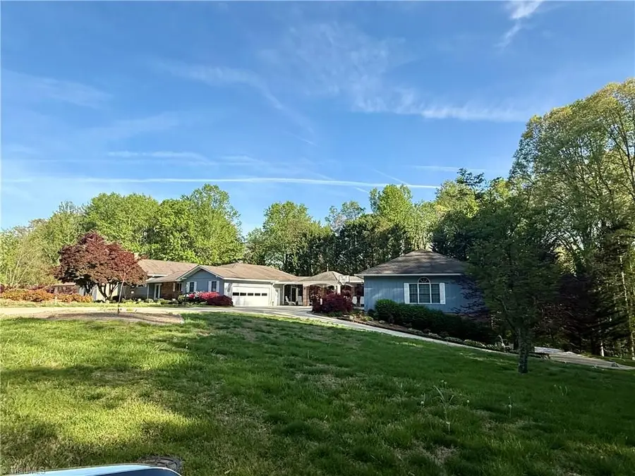 321 Pineview Drive, Mount Airy, NC 27030 - #2