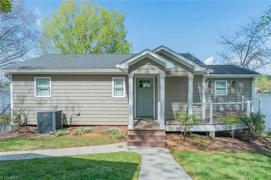 362 Hillview Drive, Lexington, NC 27292 - #2