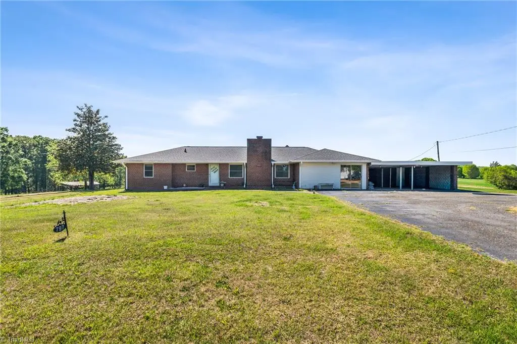 797 Hill Everhart Road, Lexington, NC 27295 - #1