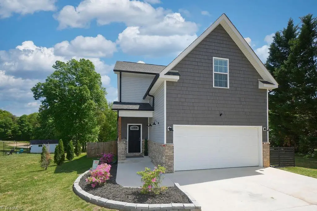 711 Korner Rock Road, Kernersville, NC 27284 - #1