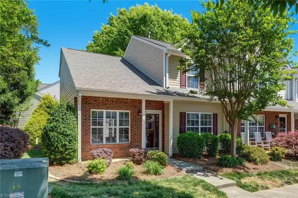 3 Tannenbaum Circle, Greensboro, NC 27410
