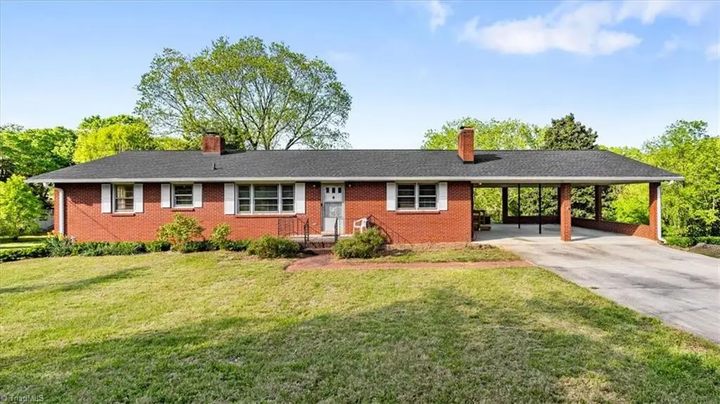 6031 Blue Bonnet Lane, Clemmons, NC 27103 - #1