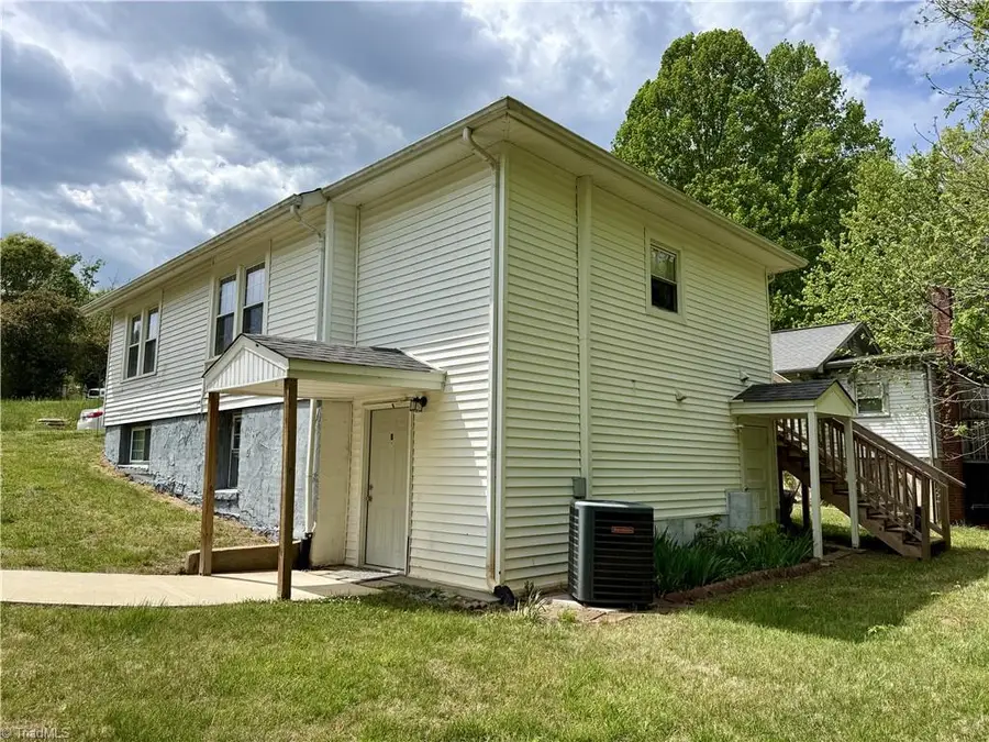 1098 6th Street #A & B, North Wilkesboro, NC 28659 - #2