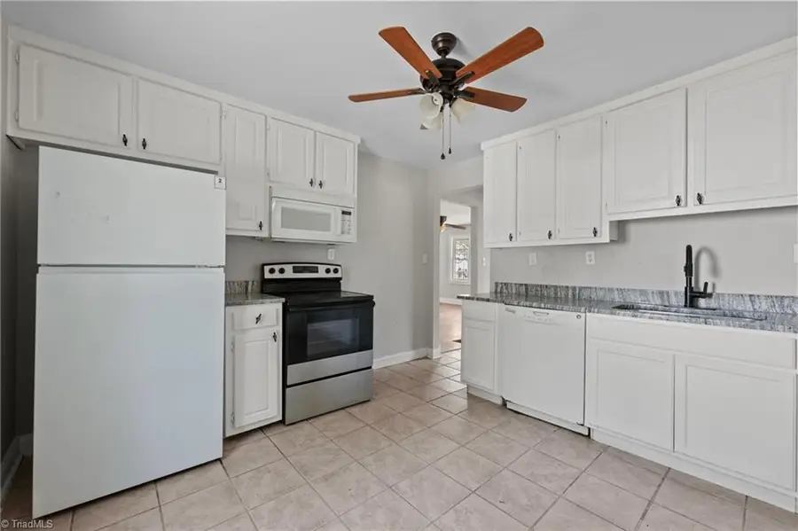 204 W Brower Avenue, Liberty, NC 27298 - #3