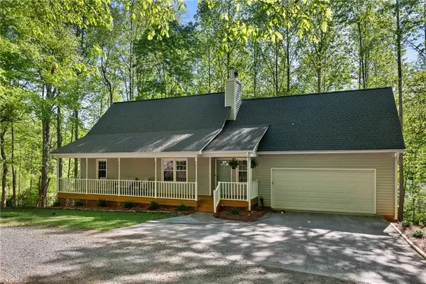 5220 Dartmoor Street, Winston-Salem, NC 27106