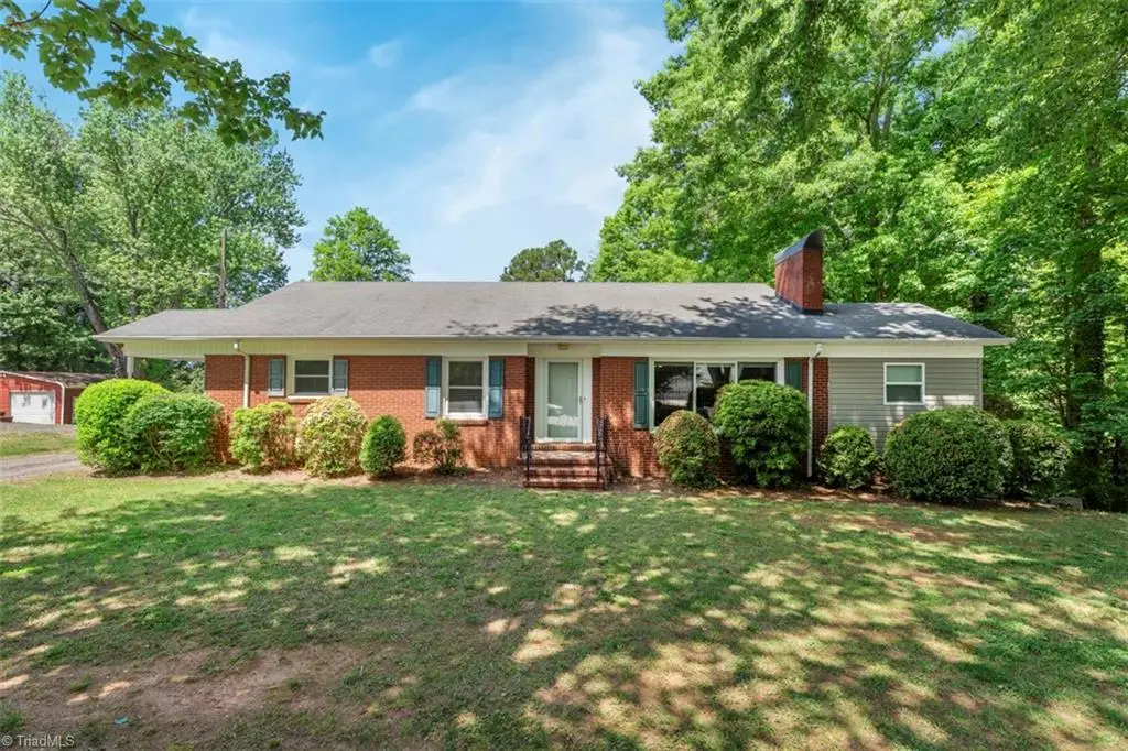 213 Old Westfield Road, Pilot Mountain, NC 27041 - #1