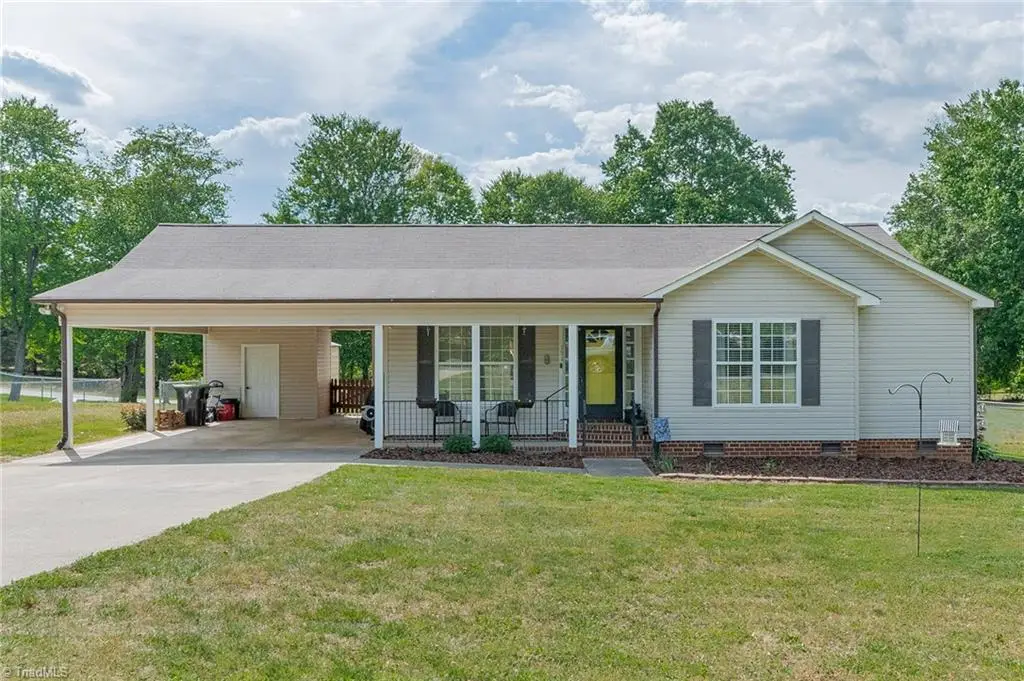 171 Millstone Drive, Lexington, NC 27295 - #1