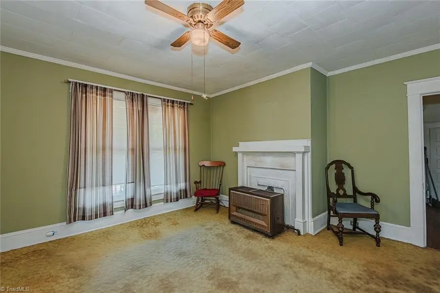 301 W Lee Street, Mebane, NC 27302 - #3