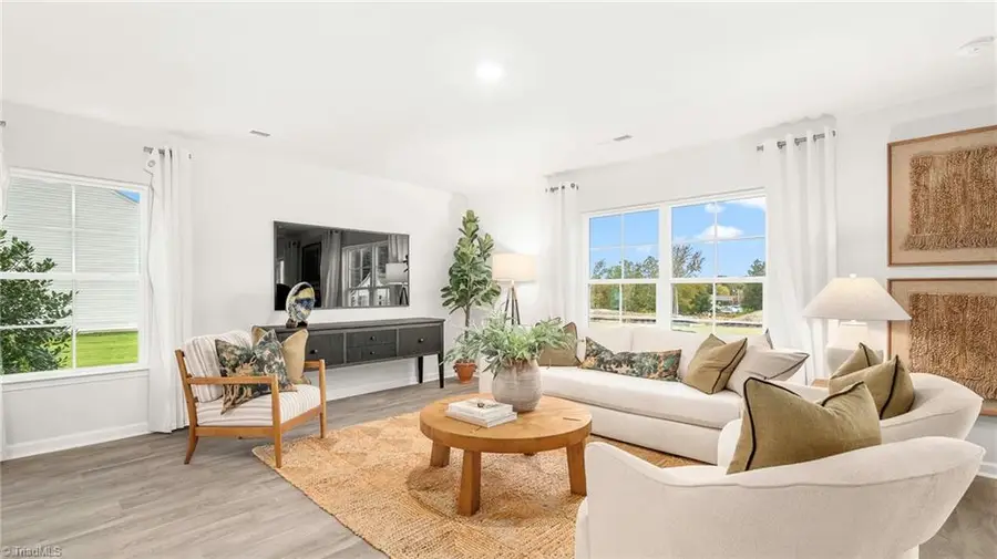 119 Beechwood Circle, Thomasville, NC 27360 - #3