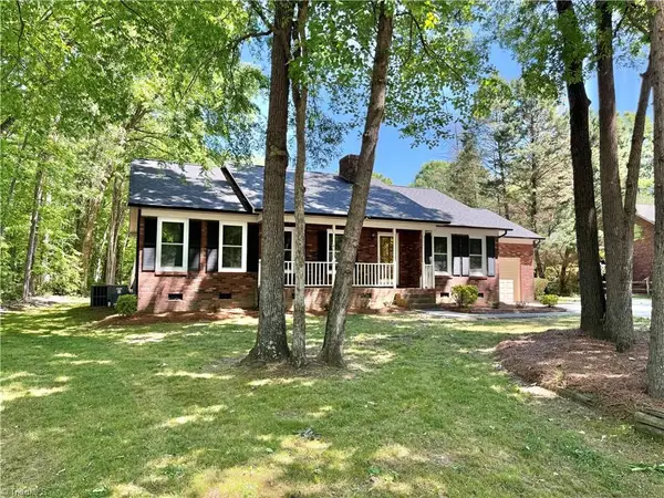 617 Autumn Drive, Harrisburg, NC 28075