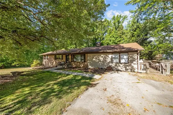 4206 Barrett Drive, Archdale, NC 27263