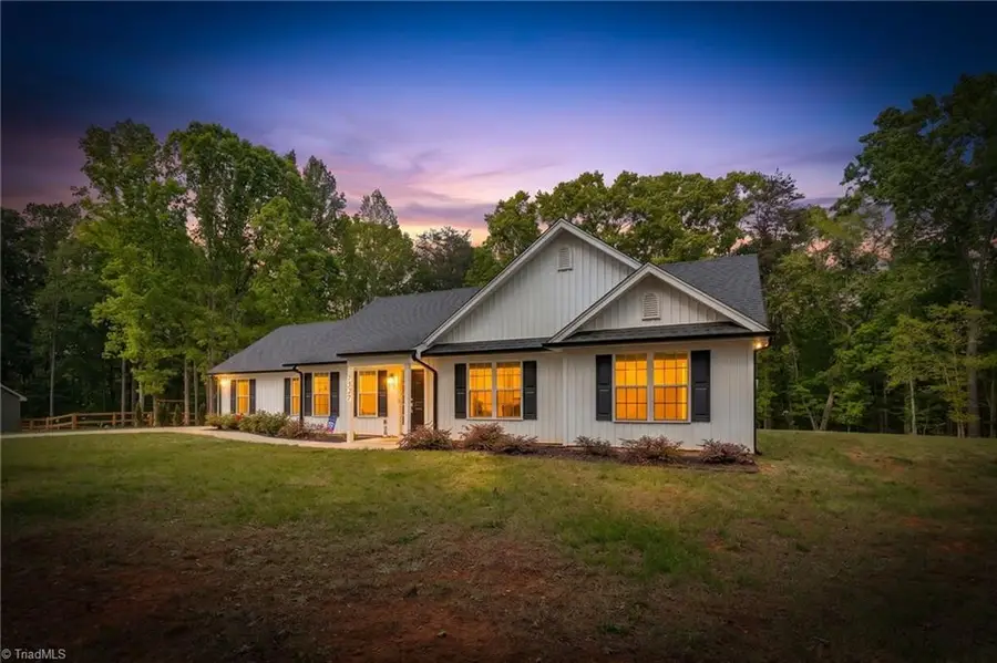 7527 Mcgee Road, Rural Hall, NC 27045 - #3