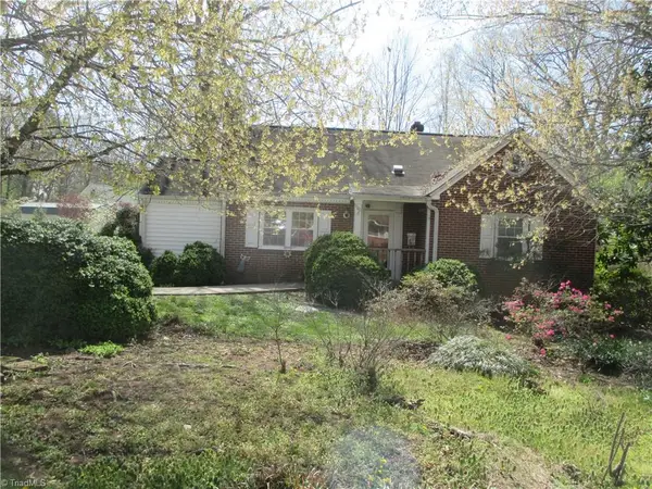 1126 Manning Street, Eden, NC 27288