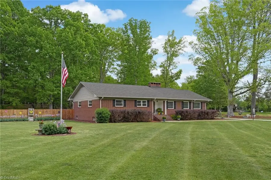 109 Church Street, Stoneville, NC 27048 - #2