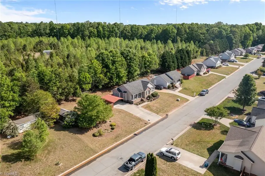 1273 Durham Meadows Drive, Burlington, NC 27217 - #2