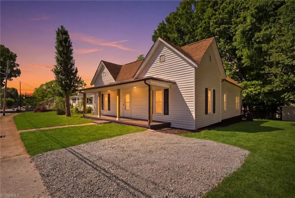 630 Davis Avenue, Newton, NC 28658 - #1